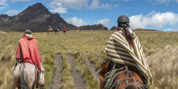 Equateur  Cotopaxi balade chevaux