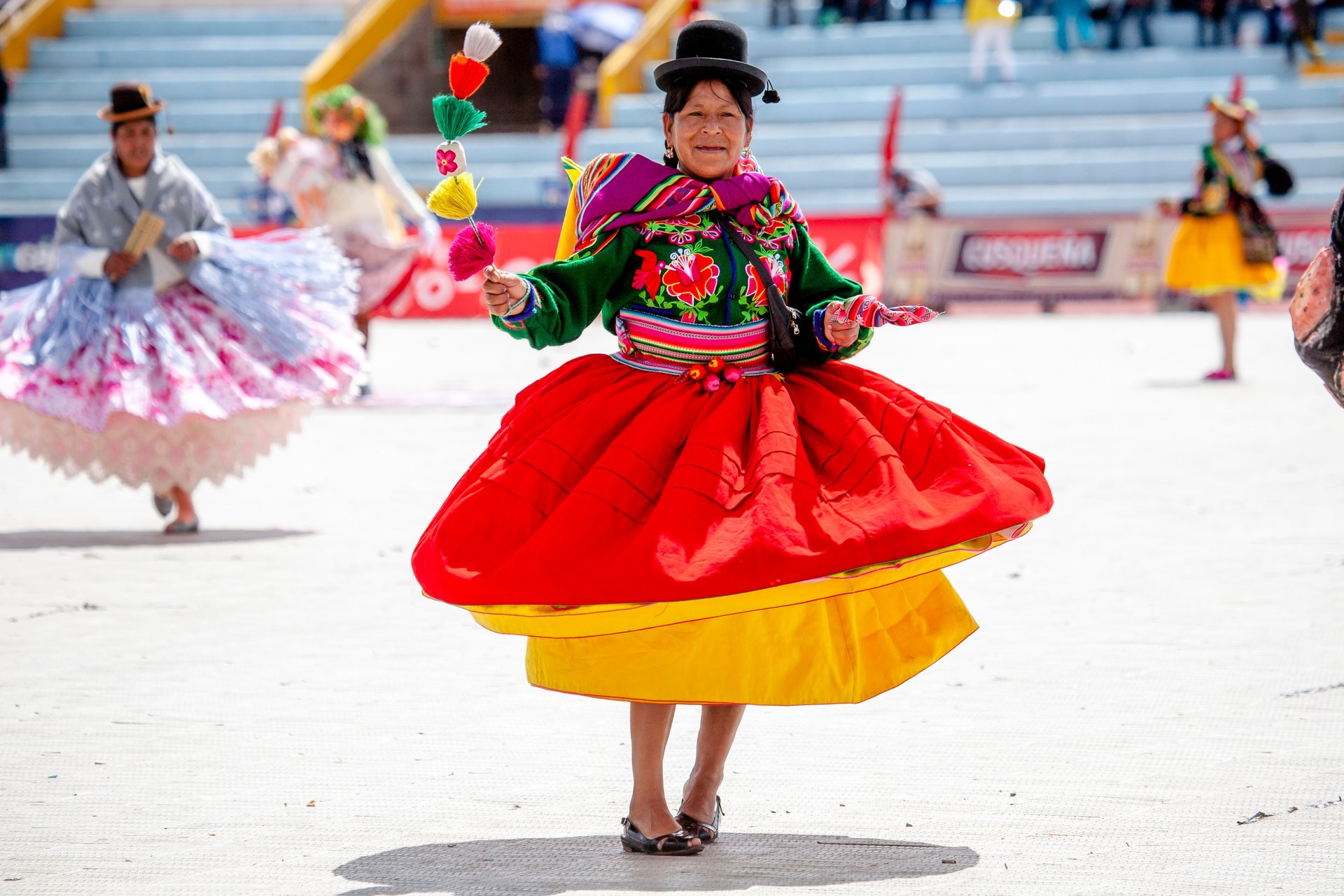 Danseuse traditionnelle en Bolivie