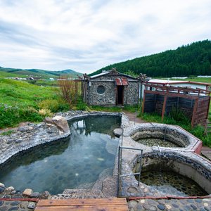 Sources chaudes de Tsenkher en Mongolie