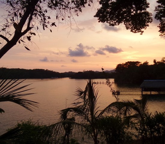 Sunset sur Boca Chica, Panama