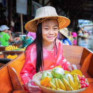 La population en Thaïlande   marché flottant
